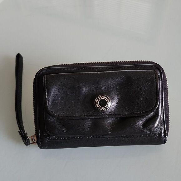 Coach Handbags - Coach Leather Wallet/Wristlet